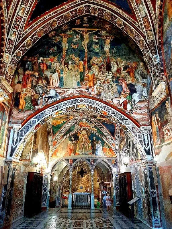 Monasteri, arte e storia