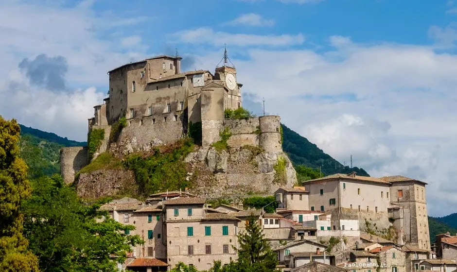 Monasteri, arte e storia